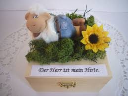 Geldgeschenke jugendweihe die richtigen jugendweihe geschenke für mädchen und jungen auszusuchen, über die sie sich wirklich freuen, ist nicht eben einfach. Geldgeschenk Kommunion Konfirmation Firmung Jugendweihe Geschenk Schaf Hirte Box