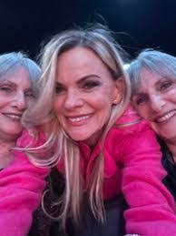 Rochelle Herman's Instagram, Twitter & Facebook