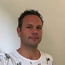 Na bijna 8 jaar met veel plezier gewerkt te hebben bij de Universiteit  Maastricht, heb ik vandaag mijn laatste werkdag gehad. Ik ga vanaf 1  november starten als Internal Auditor bij VGZ.