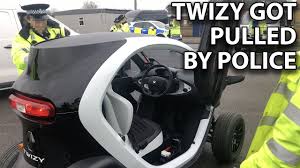 Renault twizy merupakan mobil listrik berbasis baterai yang bebas aturan ganjil genap di dki jakarta. Renault Twizy Car 2021