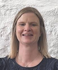 Ellen Storey's Instagram, Twitter & Facebook