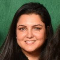 Angela Ieraci's Instagram, Twitter & Facebook