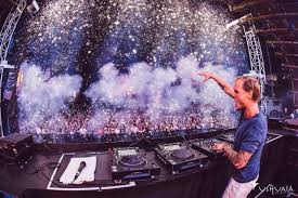 Pin By A E S T H E T I C S O U L On Avicii Avicii Tim Bergling Djs