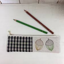細型ペンケース 西宮 夙川 芦屋 オーダー 刺し子 ハンドクラフト ハンドメイド バッグ 北欧 リネン sashiko quilting クリーマ 刺繍 ポーチ 手作リ special orders 母の日 ギフト プレゼン zip around wallet wallet bags
