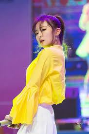 Pin By 𝓡𝓮𝓿𝓮𝓻𝓲𝓮 On Red Velvet 레드벨벳 With Images Red Velvet Seulgi Red Velvet Kpop Girls