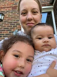 Was wondering if you had anything you use to keep your cupboard smelling  good where your towels and bedlinine smelling fresh can anyone please give  me some advice