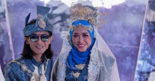 #zamanislam #zamaniumrah #zamanikahwin #slam #slamofficial #gegarvaganza #zimeproduction #zamanifans #zamaniibrahim. Hidup Zamani Sempurna Dengan Kehadiran Isteri