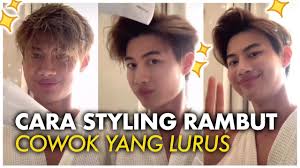 Berikan sedikit sentuhan ikal pada rambut bagian depan agar terlihat lebih dewasa. Tips Menata Rambut Cowok Tutorial Hairstyle Pria Rambut Cowok Korea Cara Mengatur Rambut Cowok Youtube