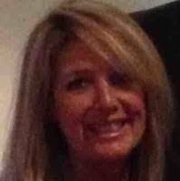 Kerri Dean's Instagram, Twitter & Facebook