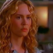 Eu gosto tanto desde clips cortinhos da Sarah sendo tão fofa ☺️  #sarahpaulson #amandapeet