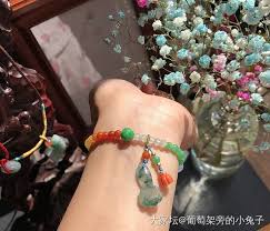 早 串珠控 串珠琥珀蜜蜡玉髓玛瑙翡翠 jewelry bracelets fashion