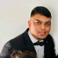 Calvin Ross's Instagram, Twitter & Facebook