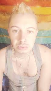 Hello everyone. I wanted to reintroduce myself. I'm Timothy , 35 yo, gay  and from Chicago. I've been single for 2 years now and am ready to start  dating. I'm looking for