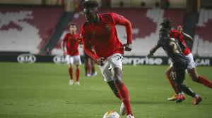 Nuno tavares is finally at london colney as he looks to put the finishing touches on his transfer from benfica to arsenal. Nuno Tavares Admits Leaving Benfica In A Controversial Video With Offenses Against Grimaldo Sports Prime Time Zone