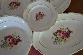 Serviciu de masa , persoane , 1piese, fine bone china portelan. Serviciu De Masa Din Portelan Colectia Laura La Cel Mai Bun Pret