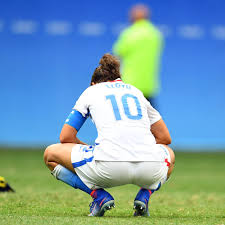 Carli anne hollins (née lloyd; Should Fans Be Mad Carli Lloyd Isn T Back With The Dash Already Stars And Stripes Fc