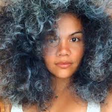 𝙳𝙴𝚂𝙸𝚁𝙴́𝙴 𝙰𝚁𝙴𝚅𝙰𝙻𝙾 (@iamDEZisme)