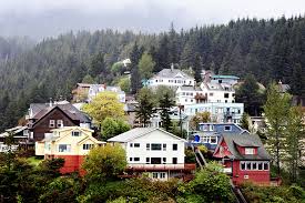 4 luxury homes for sale in: 10 Reasons To Move To Alaska Moving Com