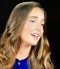 Introduction to Lucy Thomas Official Fan Club