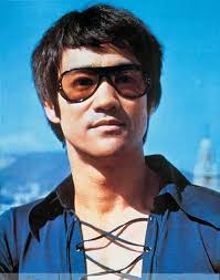 Bruce LEE : Biographie, Tombe, Citations, Forum...