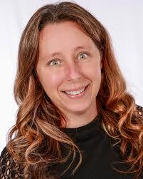 Shauna Hines's Instagram, Twitter & Facebook