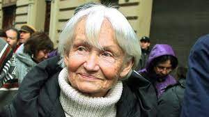 Erich honeckers witwe margot ist tot. Uneinsichtig Bis Zum Schluss Margot Honecker In Chile Gestorben