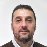 200+ perfiles de «Marini»