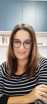 Deborah Quiroga's Instagram, Twitter & Facebook