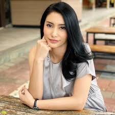 Tyas mirasih, the real tyas (part 1). Tyas Mirasih Biodata Profil Fakta Perjalanan Karir Dailysia