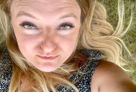 Holy Høly combines classical and lo-fi with her uncommon new track