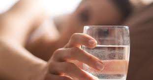 Once your child reaches the age of 5 to 6 months, feedings shouldn't consist of more than 8 ounces of fluid during the night. Should You Be Drinking Water Before Bed