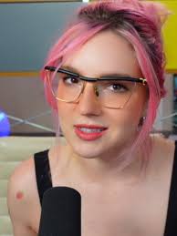 I love playing Archangel Elspeth at MagicCon 🥹 She makes me feel like...