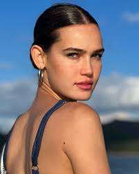 Michelle Masson's Instagram, Twitter & Facebook