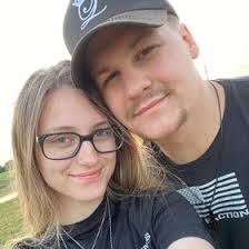 Savannah Evans (savyfox03)