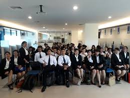 Jumlah ini naik sebesar 9,8% dibandingkan dengan tahun sebelumnya. Yws Stories Magang Bhakti Bca