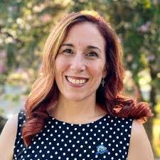 Elizabeth Bertucci's Instagram, Twitter & Facebook