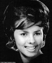 Duck Dynasty's Kay Robertson as you've never seen her