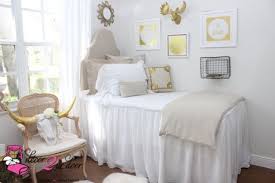 Black white and gold dorm room ideas. 45 Cool Dorm Room Decor Ideas You Ll Like Digsdigs