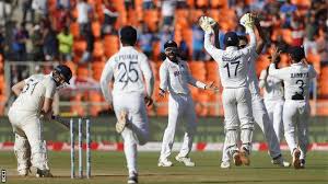 Mohammad siraj was the pick of the bowlers with four wickets including the final one of james anderson as the indian team went into celebration. India V England Hosts Win Astonishing Third Test In Two Days Bbc Sport