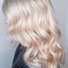 Artel Hair Salon Vancouver These Bouncy Blonde Rapunzel Locks By Angelaloveshair Are Straight From A Fairytale Hair Hair Salon Long Hair Styles
