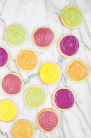 How do you make (1.) lime green food coloring and (2.)hot pink food coloring? How To Make Bright Natural Food Coloring