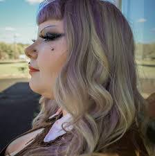 Ariel Marie's Instagram, Twitter & Facebook