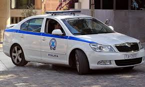 Σύμφωνα με πληροφορίες του newsbeast.gr υπήρξε καταγγελία ότι δύο γυναίκες διαπληκτίστηκαν και η μία έριξε στην άλλη καυστικό υγρό. Gv6xxs55wf9 M