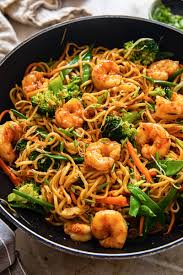 House Special Chow Mein (With Chicken And Shrimp)