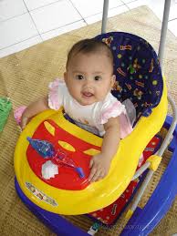 Usia berapa bayi duduk di baby walker | review baby walker family #babywalker #bayi6bulan #perkembanganbayi6bulan video bayi kei membahas tentang apa aja ya. Vista On Baby Walker Dhika Vista