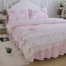Tutte le misure del letto sono disponibili online su la redoute.it! Online Shop Nuovi Livelli Di Lusso Set Biancheria Da Letto Dolce Principessa Arco Volant Piumino Bian Beautiful Bedding Sets Ruffle Duvet Cover Pink Bed Sheets