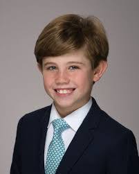 Spencer Willis's Instagram, Twitter & Facebook