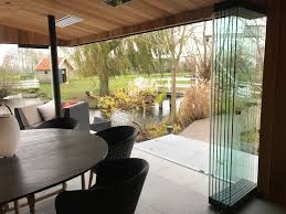 Glas Schiebe Drehturen Fur Verglasung Fenster Schmidinger Terrassenverglasung Fenster Und Turen Wintergarten Einrichtung