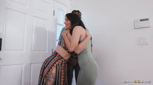 Sneaky Sex With Wifes Sister - PORNSTARS.TUBE