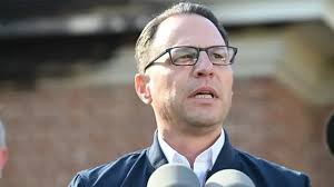 Man struck, killed by snowplow at Minneapolis–Saint Paul airport